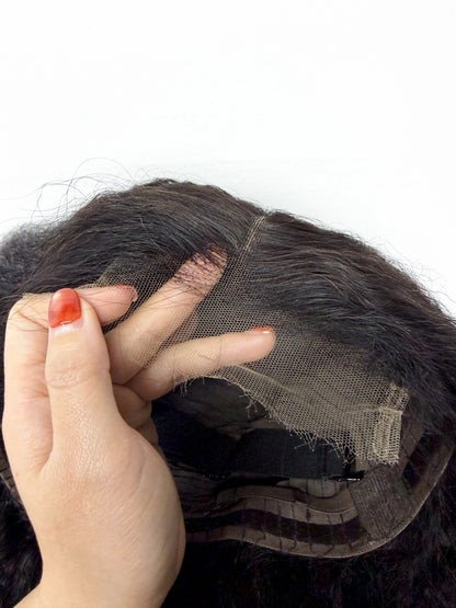 La Sublime Yaki — Perruque 5x5 HD Lace Closure Kinky Straight (Densité Suprême 300% - 28")