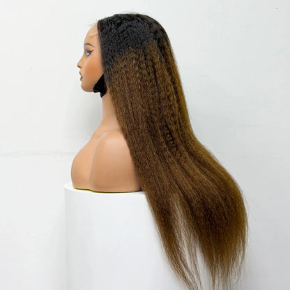 La Sublime Yaki — Perruque 5x5 HD Lace Closure Kinky Straight (Densité Suprême 300% - 28")