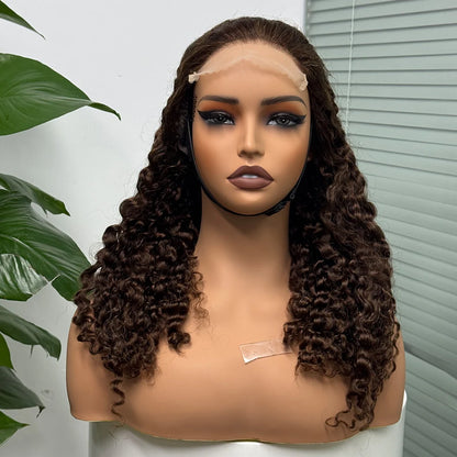 La Somptueuse Birmane — Perruque 5x5 Lace Closure Deep Curly (Densité 300%)