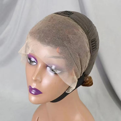 La Petite Audacieuse — Perruque 13x4 Lace Frontal Pixie Curly (Densité 180%)
