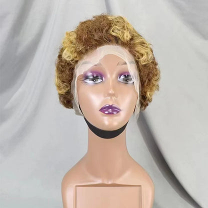La Petite Audacieuse — Perruque 13x4 Lace Frontal Pixie Curly (Densité 180%)