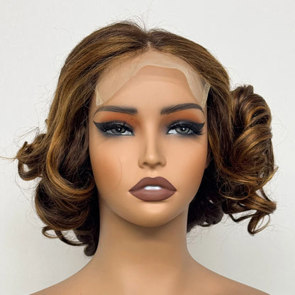 La Parisienne Bouncy — Perruque 5x5 HD Lace Closure Carré Loose Wave (Densité 250% - 14")
